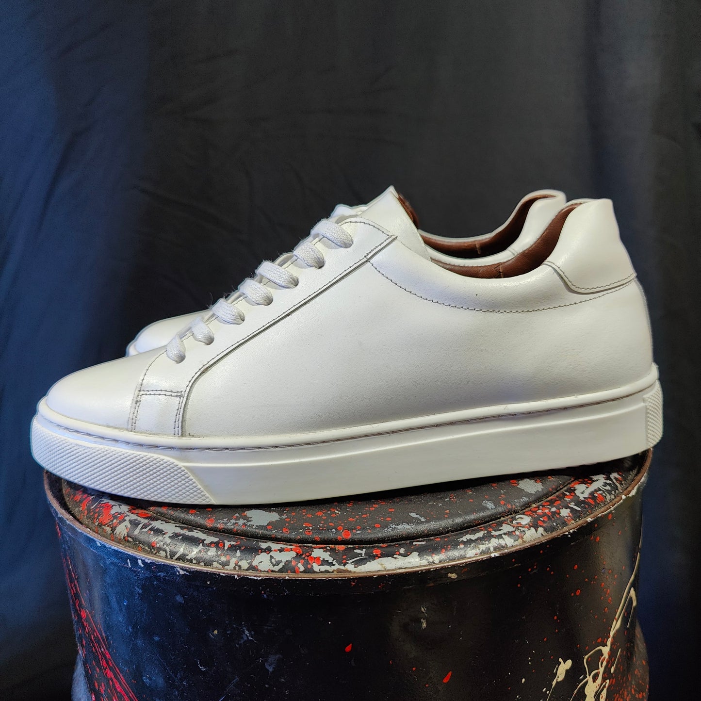 CHAUSSURE SNEAKER MEDICALE EN CUIRE NOIRE ET BLANC