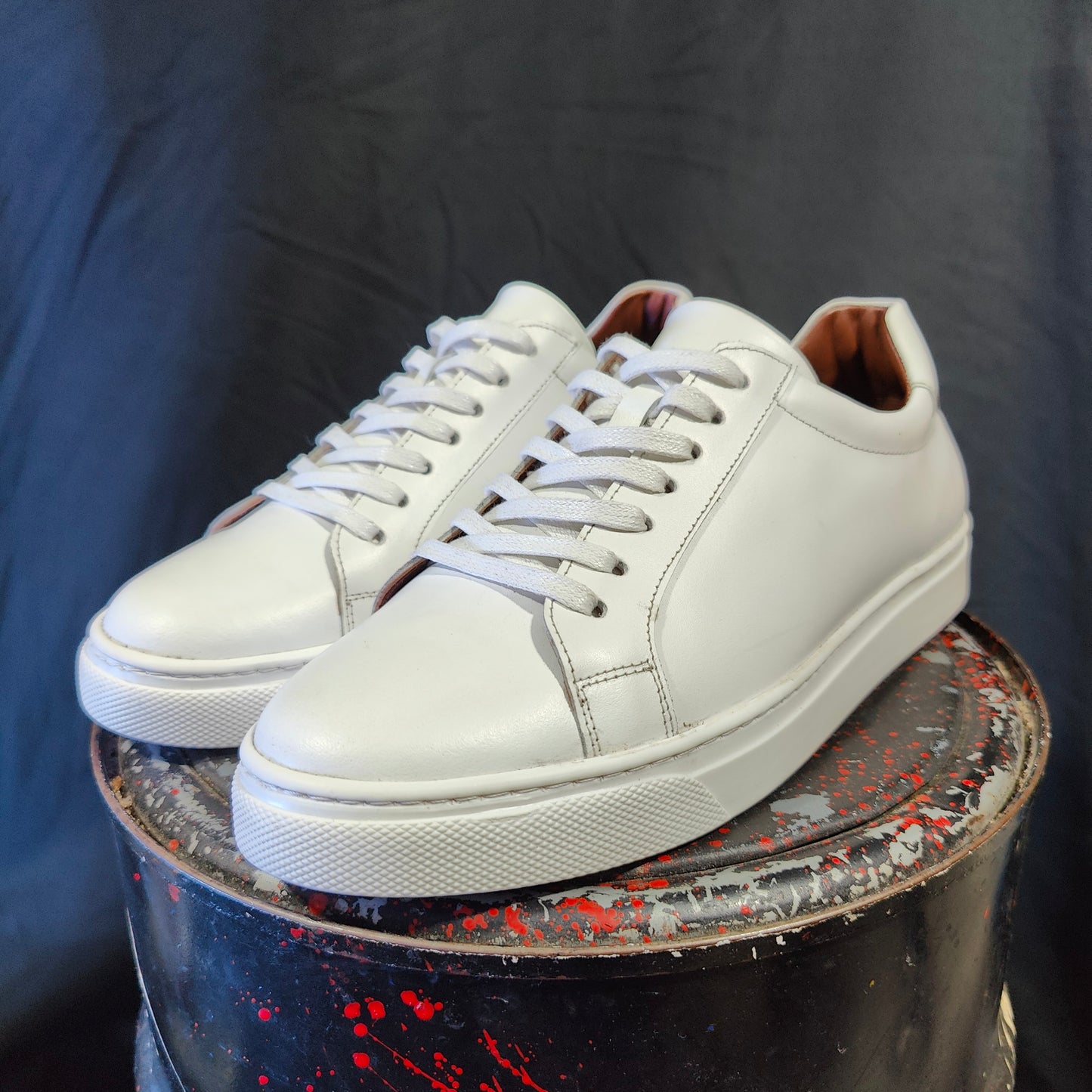 CHAUSSURE SNEAKER MEDICALE EN CUIRE NOIRE ET BLANC