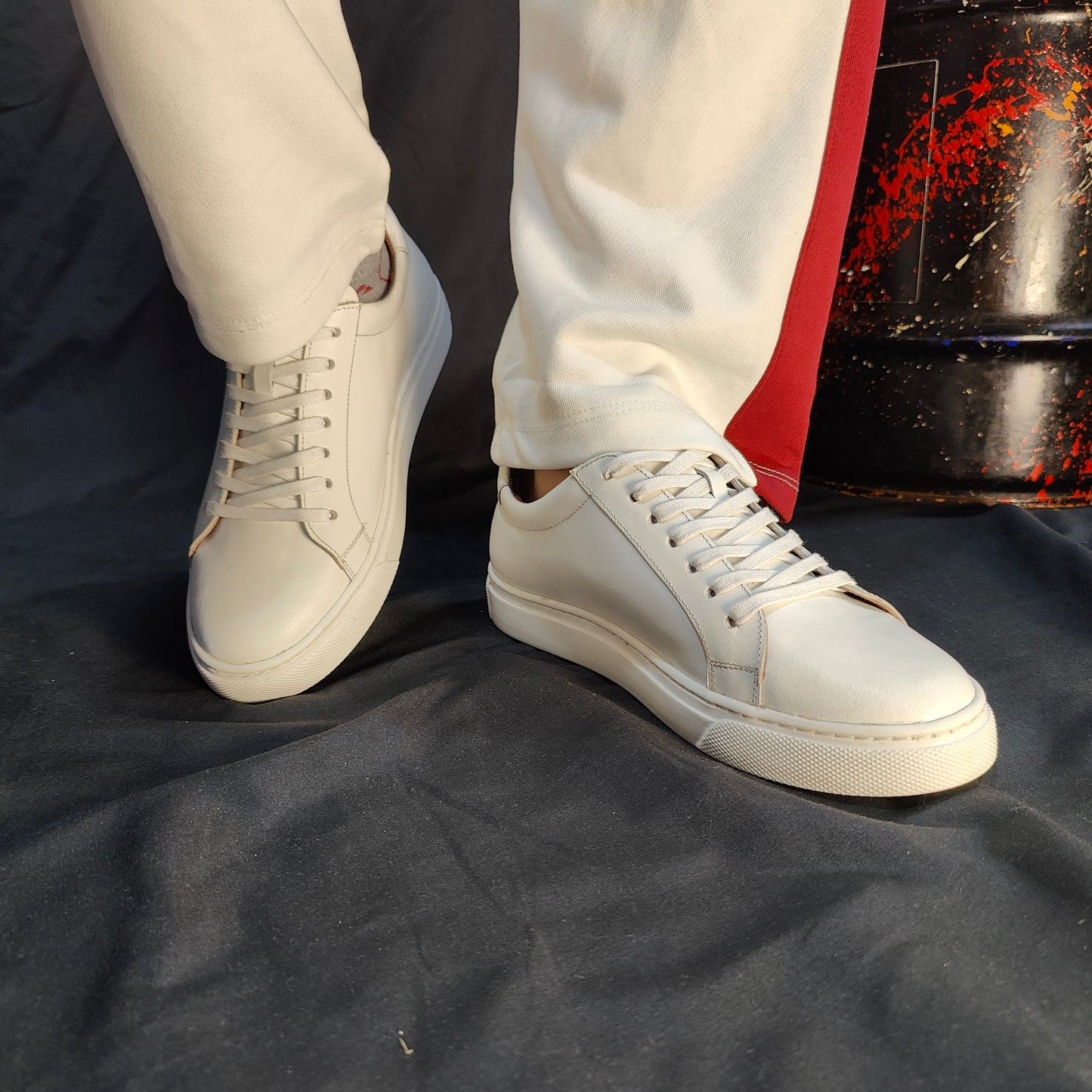CHAUSSURE SNEAKER MEDICALE EN CUIRE NOIRE ET BLANC