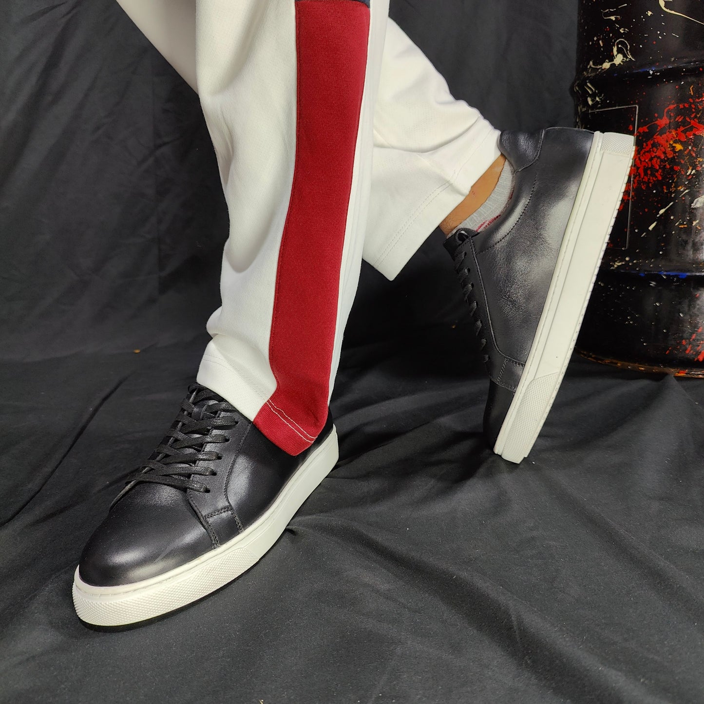 CHAUSSURE SNEAKER MEDICALE EN CUIRE NOIRE ET BLANC
