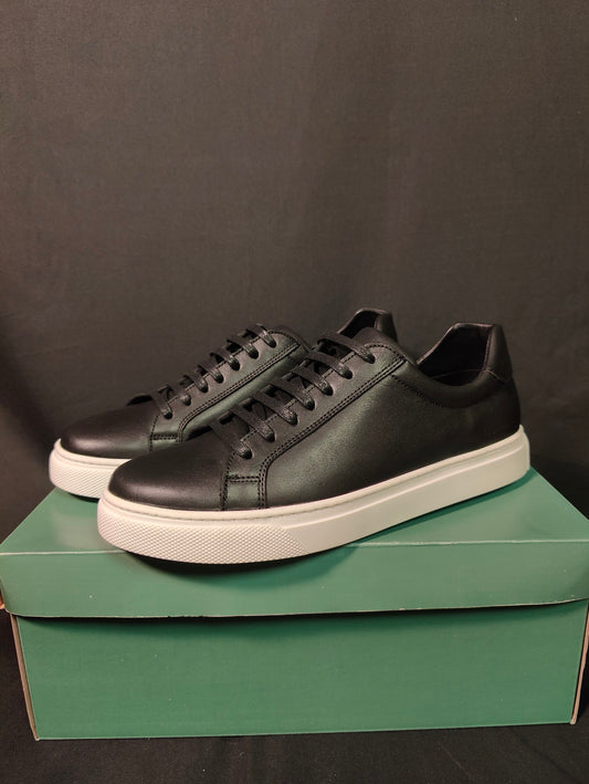 CHAUSSURE SNEAKER MEDICALE EN CUIRE NOIRE ET BLANC