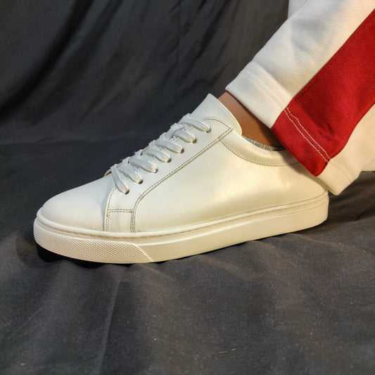 CHAUSSURE SNEAKER MEDICALE EN CUIRE NOIRE ET BLANC